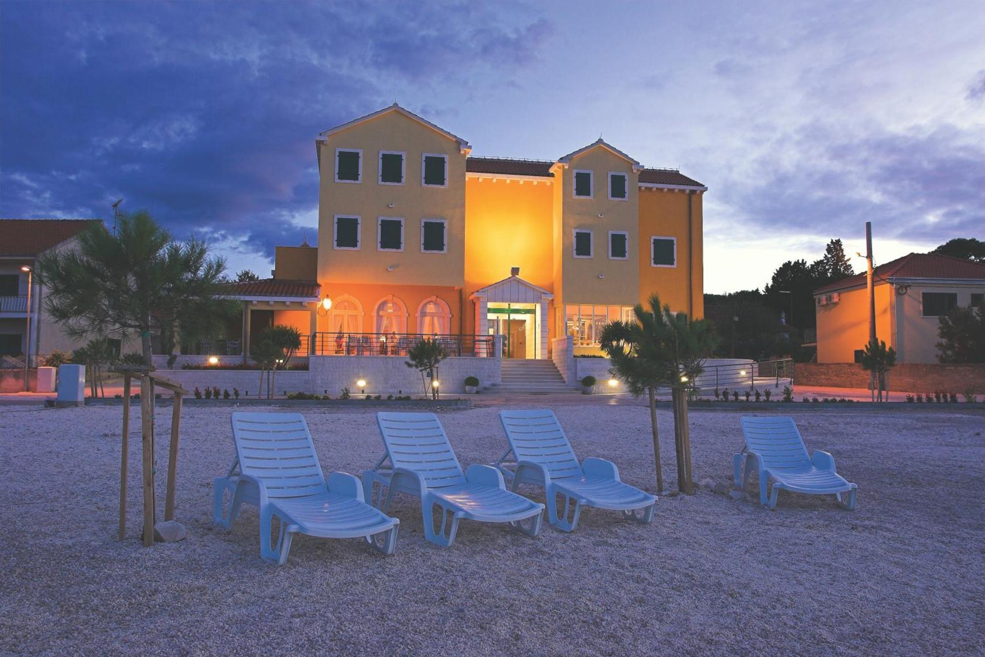 Hotel Spongiola Krapanj Zewnętrze zdjęcie